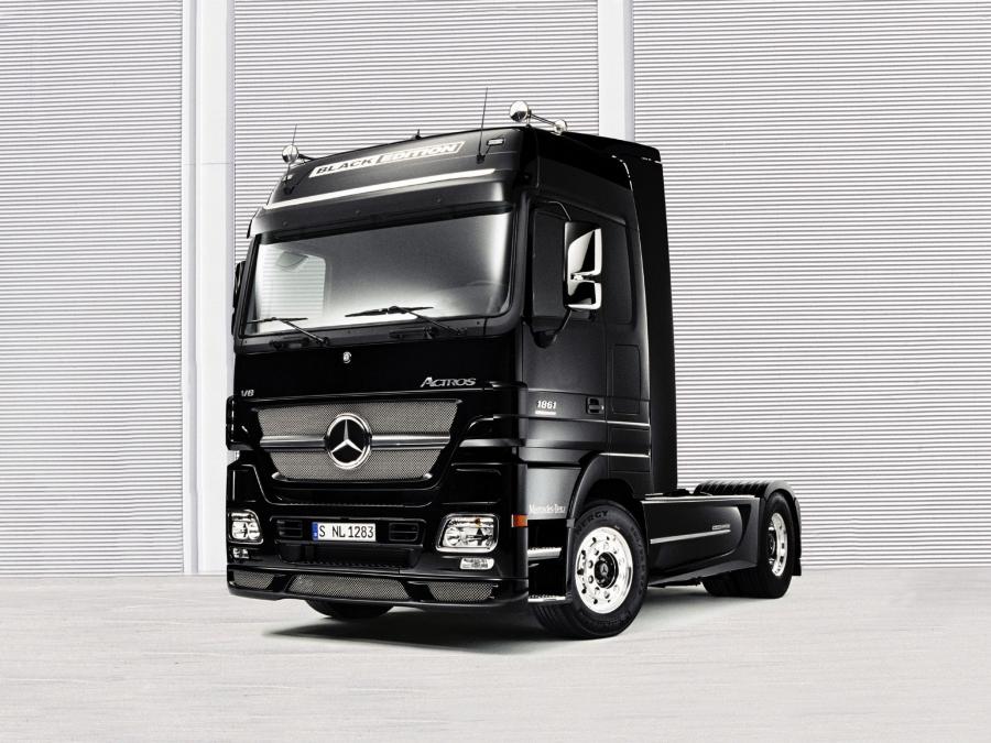  Mercedes-Benz Actros 1861 LS Black Edition 2004 года  (фото 8 из 8)